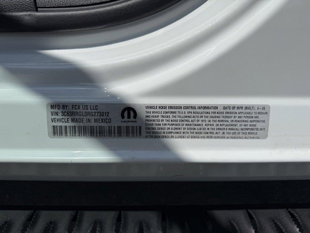 2024 RAM 3500 Tradesman 4x4 Crew Cab 8' Box