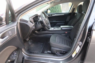 2020 Ford Fusion SE FWD