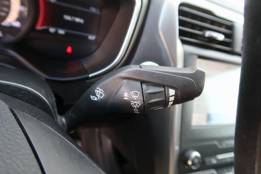 2020 Ford Fusion SE FWD