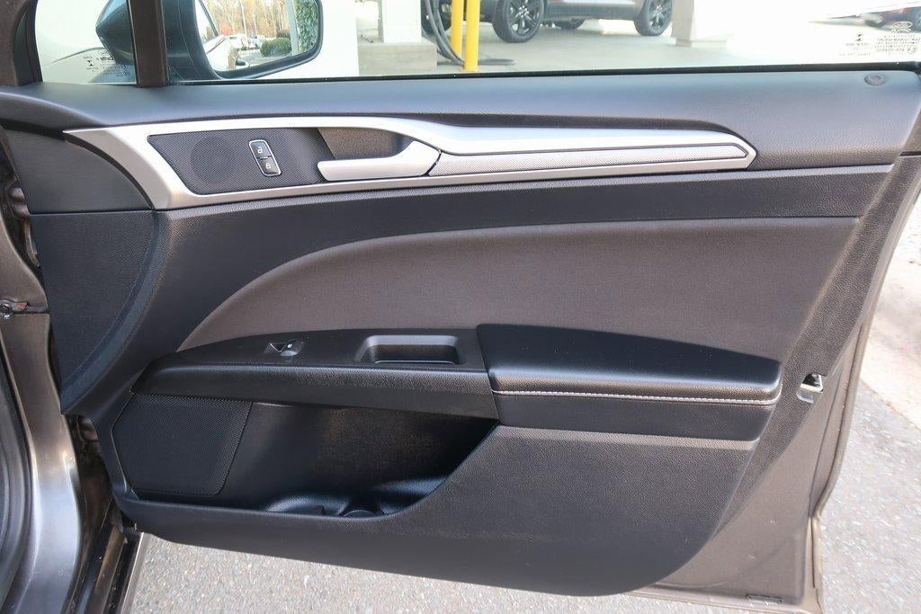 2020 Ford Fusion SE FWD