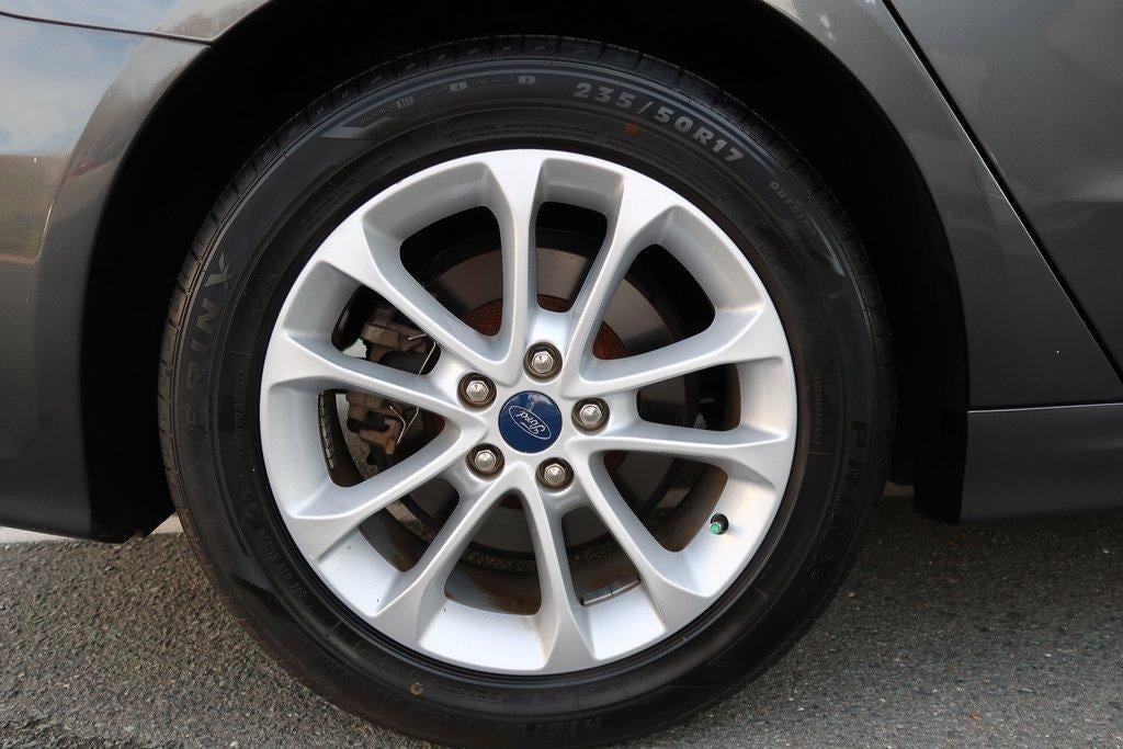 2020 Ford Fusion SE FWD