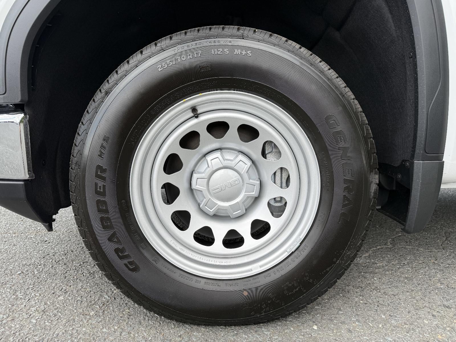 2025 GMC Sierra 1500 Pro