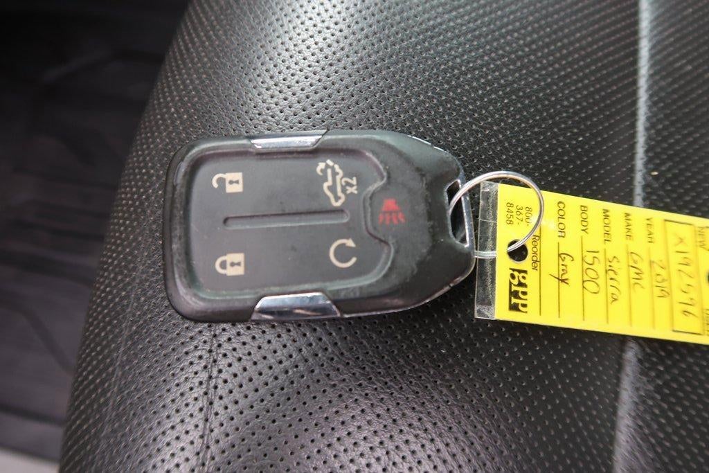 2019 GMC Sierra 1500 4WD Crew Cab 147" SLT