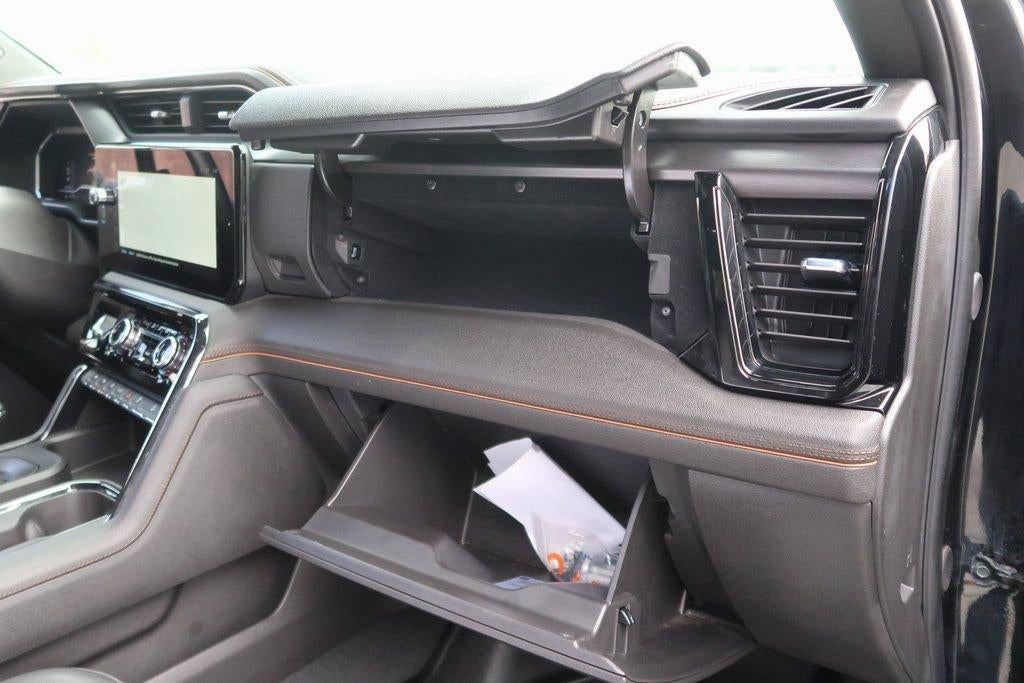 2024 GMC Sierra 1500 4WD Crew Cab 147" AT4