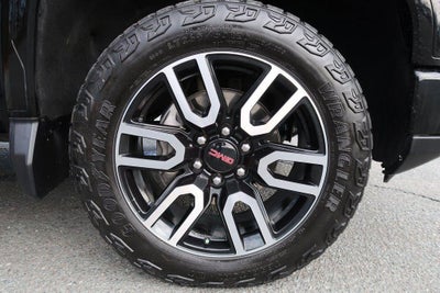 2024 GMC Sierra 1500 4WD Crew Cab 147" AT4