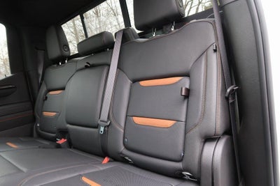 2022 GMC Sierra 1500 4WD Crew Cab 157" AT4