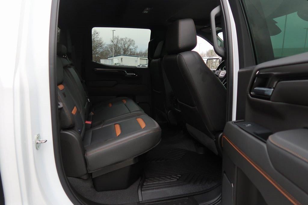 2022 GMC Sierra 1500 4WD Crew Cab 157" AT4