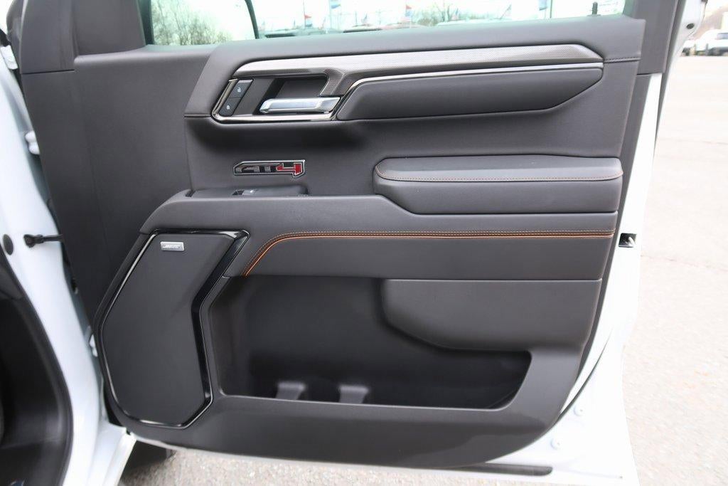 2022 GMC Sierra 1500 4WD Crew Cab 157" AT4