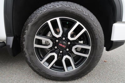 2022 GMC Sierra 1500 4WD Crew Cab 157" AT4