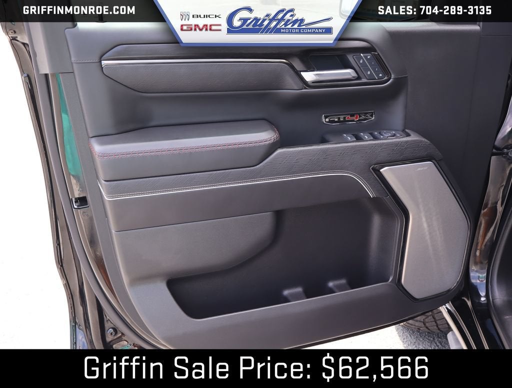 2025 GMC Sierra 1500 AT4X