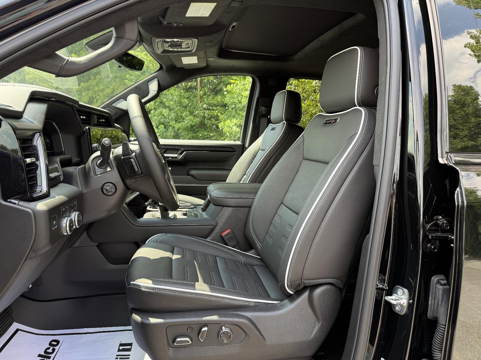 2025 GMC Sierra 1500 AT4X