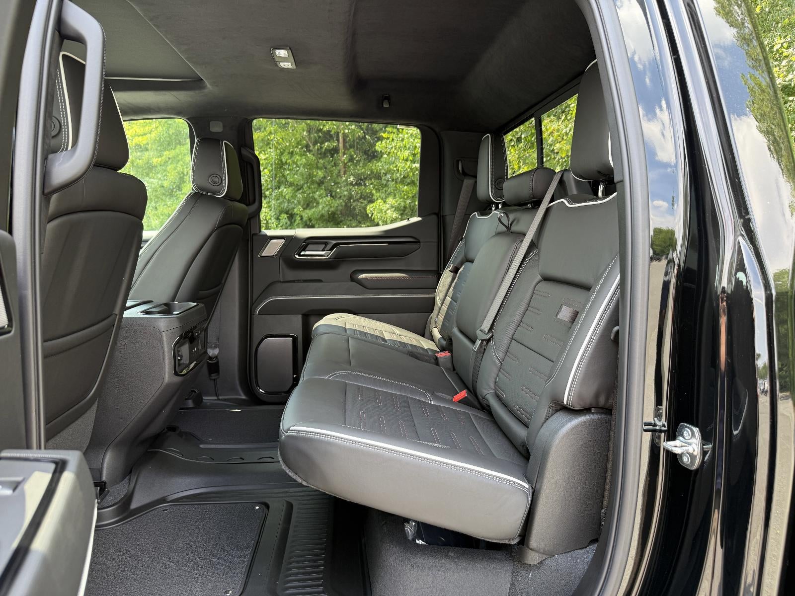 2025 GMC Sierra 1500 AT4X