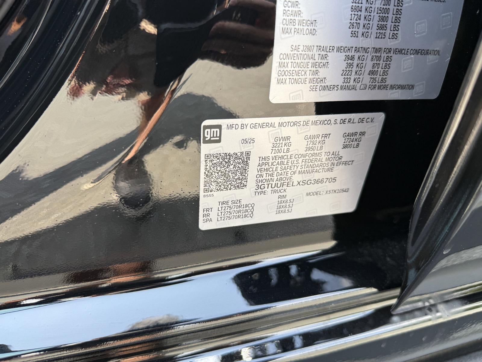 2025 GMC Sierra 1500 AT4X