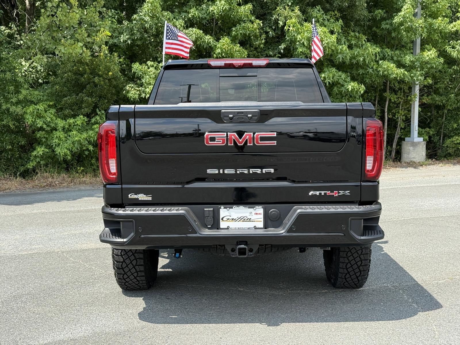 2025 GMC Sierra 1500 AT4X