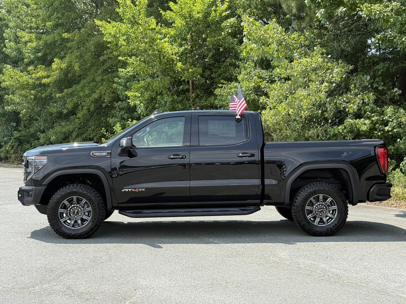 2025 GMC Sierra 1500 AT4X