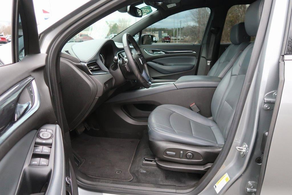 2023 Buick Enclave FWD 4dr Essence