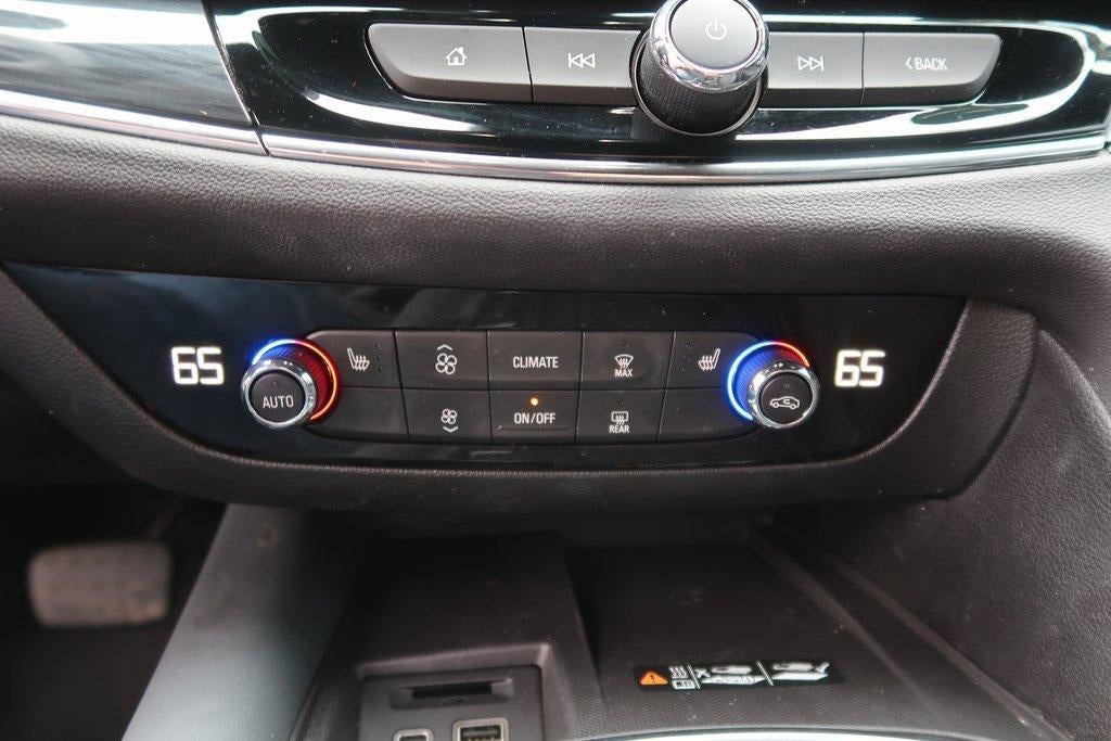 2023 Buick Enclave FWD 4dr Essence