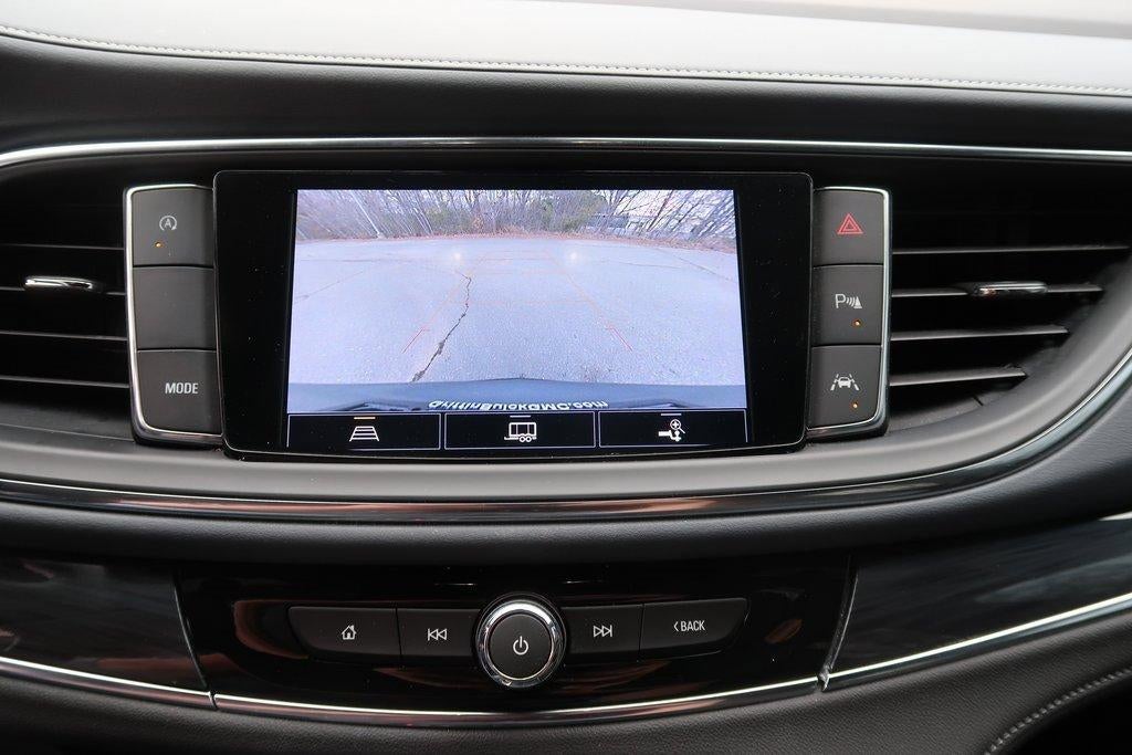 2023 Buick Enclave FWD 4dr Essence