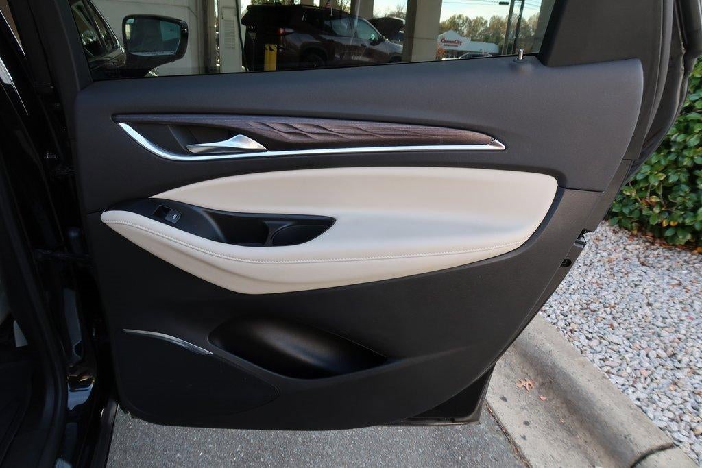 2022 Buick Enclave AWD 4dr Avenir