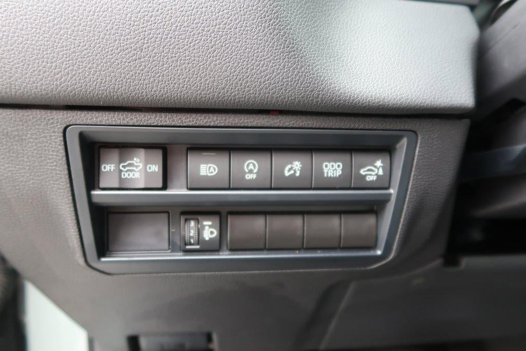 2025 Toyota Tundra Limited CrewMax 5.5' Bed