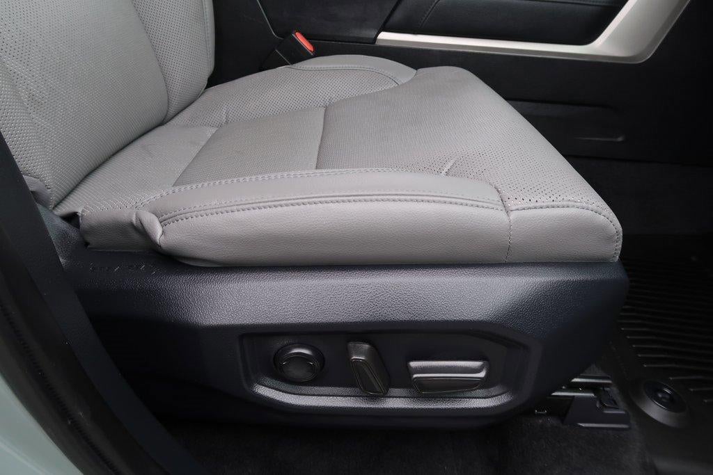 2025 Toyota Tundra Limited CrewMax 5.5' Bed