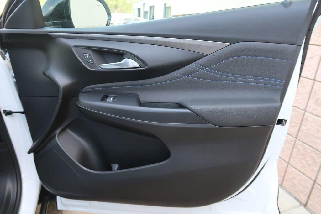 2024 Buick Envista FWD 4dr Sport Touring