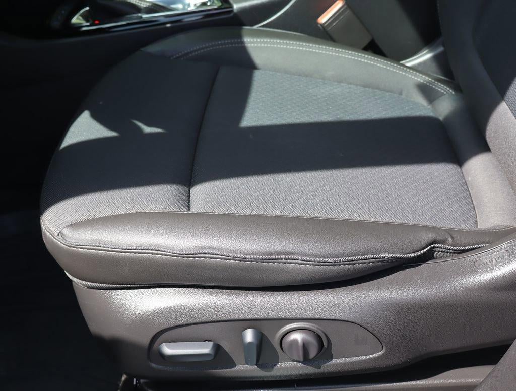 2023 Buick Encore GX AWD 4dr Select