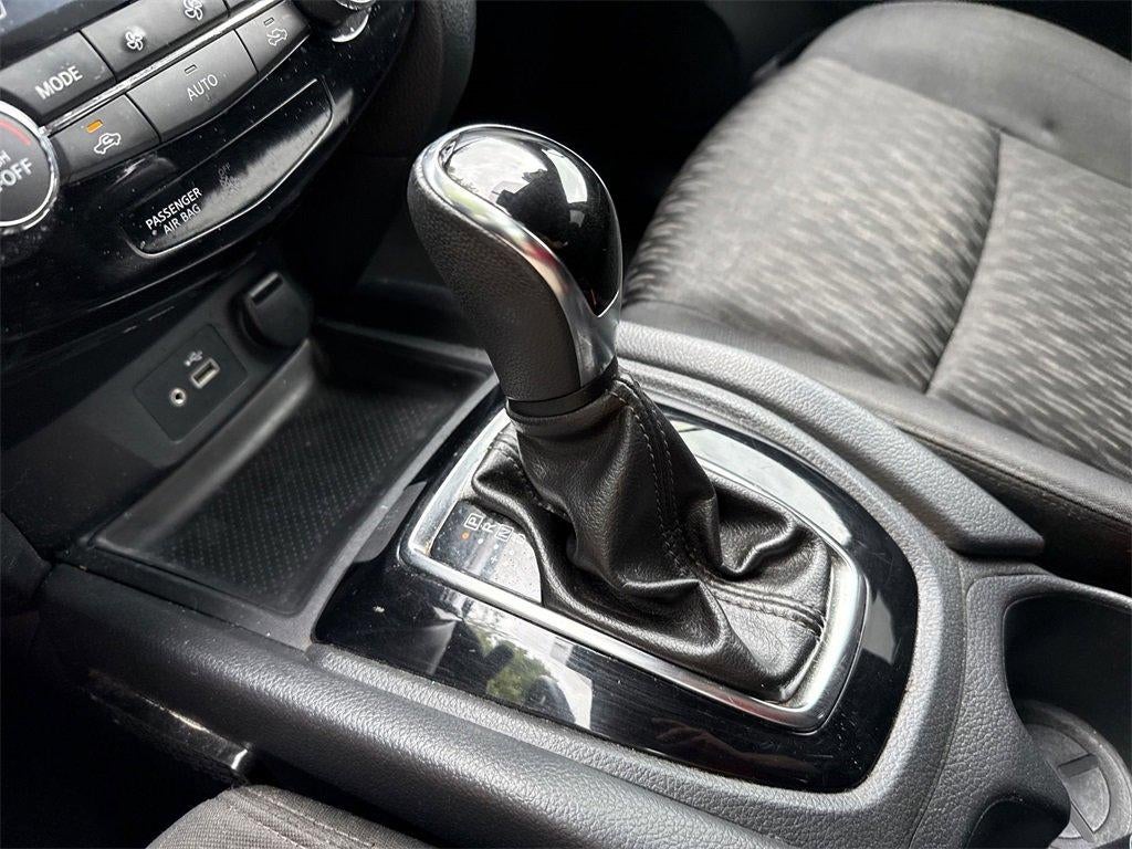 2018 Nissan Rogue FWD SV