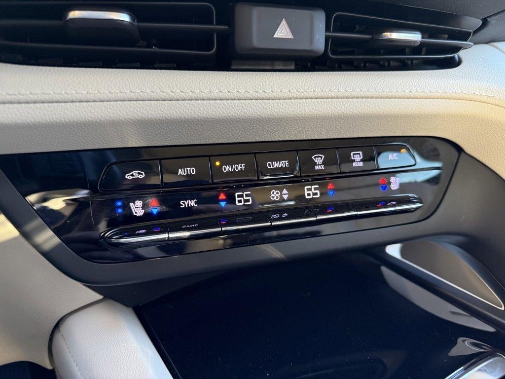 2023 Buick Envision FWD 4dr Avenir