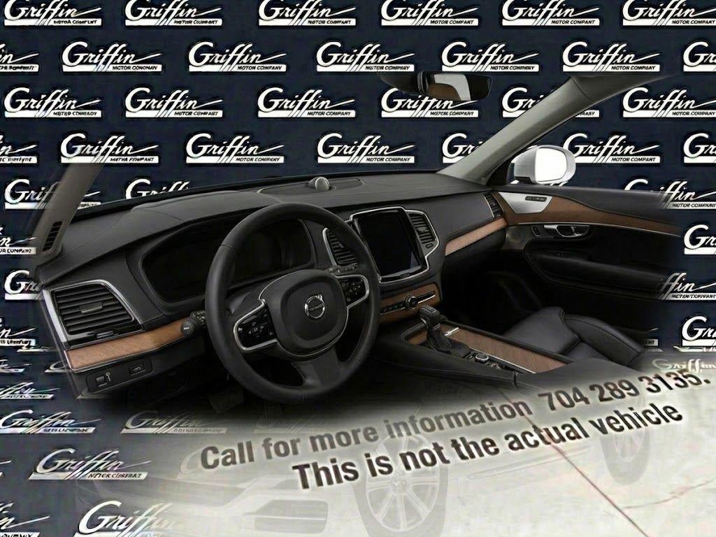 2018 Volvo XC90 T6 AWD 7-Passenger Momentum