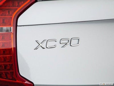 2018 Volvo XC90 T6 AWD 7-Passenger Momentum