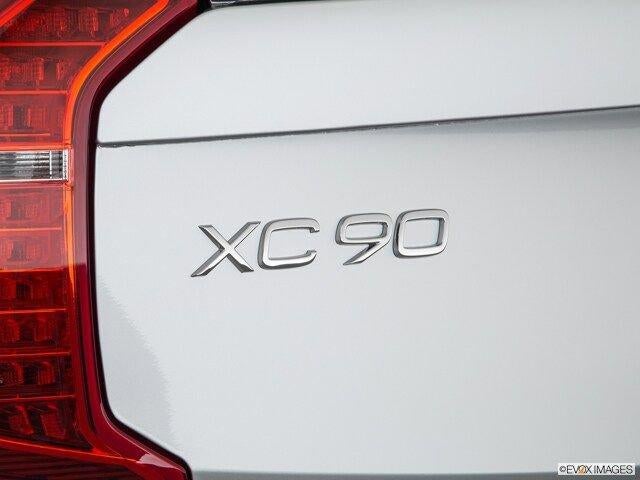 2018 Volvo XC90 T6 AWD 7-Passenger Momentum